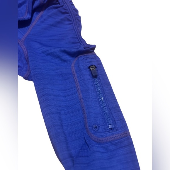 Athleta Blue 1/2 Zip Pullover XS Long Sleeve Athletic Shirt Zip Pocket On Arm - Picture 6 of 7